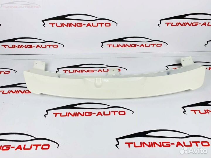 Спойлер на верх Honda CR-V Белый F6714