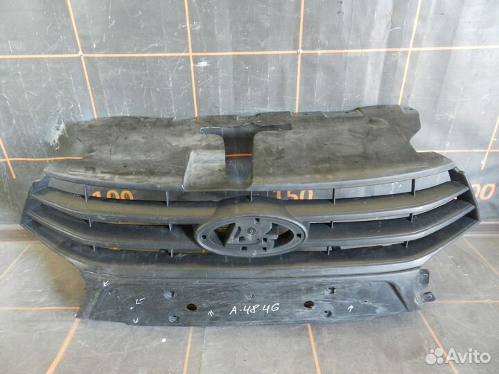 Решетка радиатора - LADA Vesta