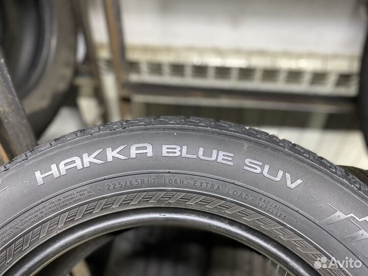 Nokian Tyres Hakka Blue SUV 225/65 R17 106H