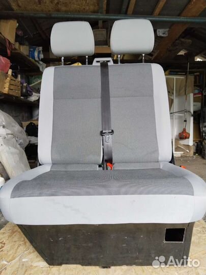 Сиденье переднее Фольксваген Т5,Т6 о