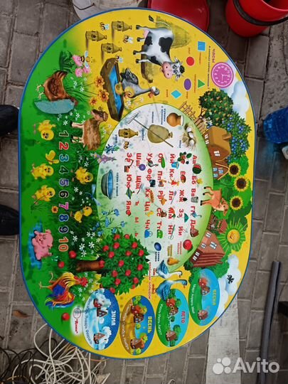 Детский столик