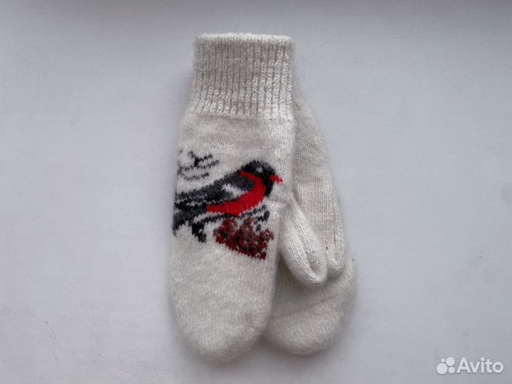 Варежки женские