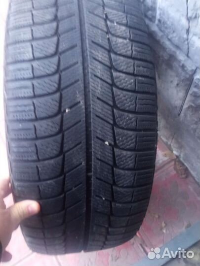 Michelin X-Ice 255/45 R18 103