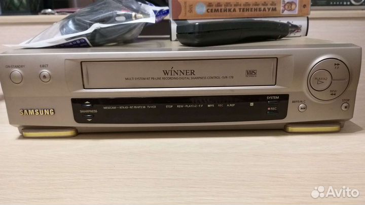 Samsung SVR-17B + кассеты, пульт, кабель