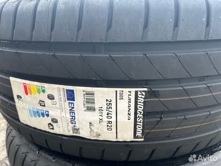 Bridgestone Turanza T005 255/40 R20 101Y