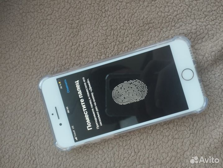 iPhone 8, 64 ГБ
