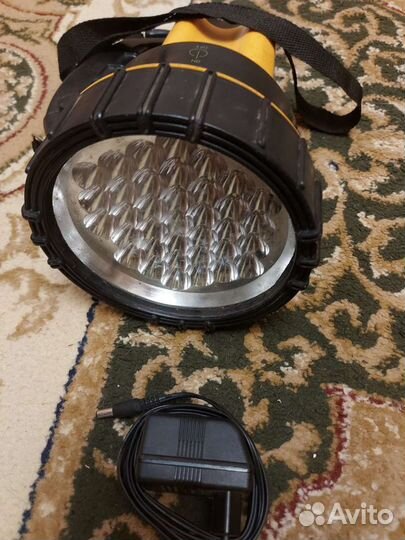 Фонарик светодиодный аккумуляторный