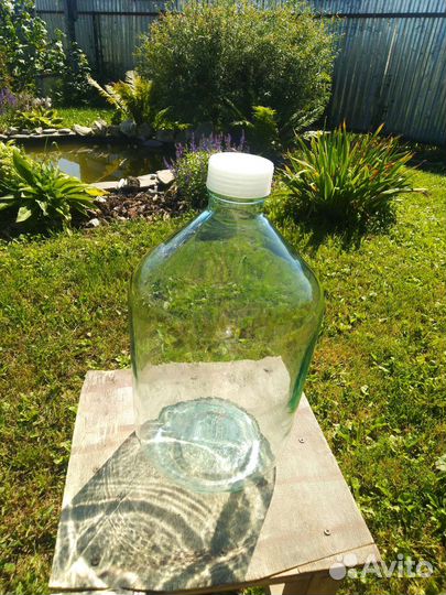 Продам бутыли 10л