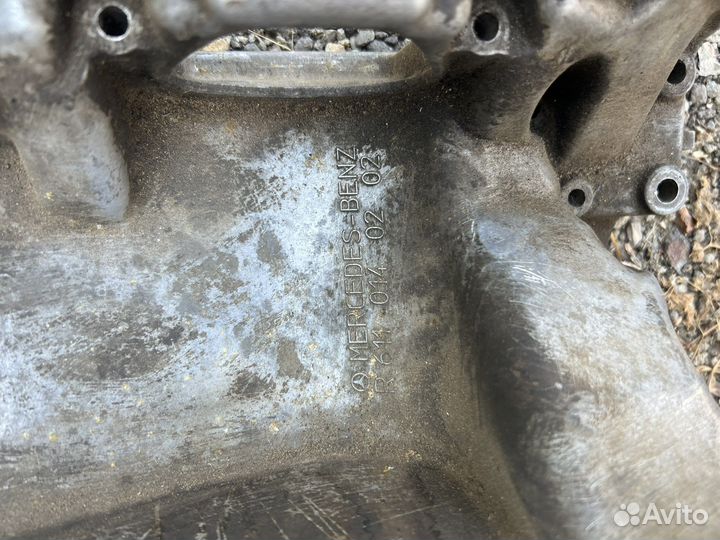 Поддон на Mercedes Benz Vito sprinter 611