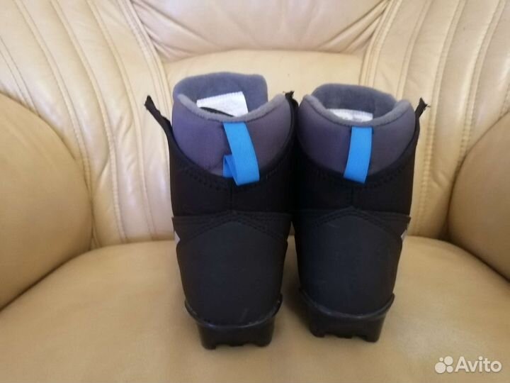 Лыжные ботинки 36р
