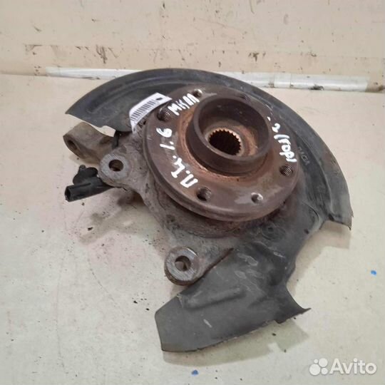 Поворотный кулак левый LADA Largus ступица