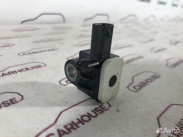 Датчик удара Volkswagen Touareg NF 3.6 cgra 2010