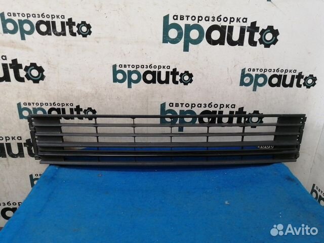 Решетка переднего бампера 6RU853677C Volkswagen