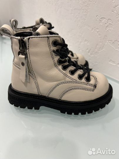 Ботинки демисезонные для девочки 23 размер