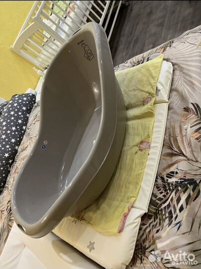 Ванночка для купания с горкой