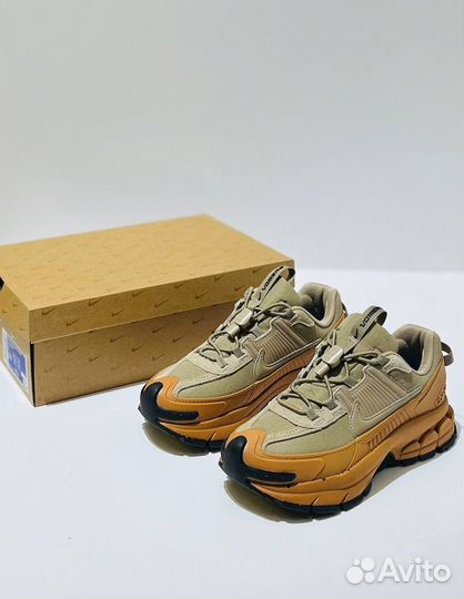 Nike air zoom vomero 5 roam