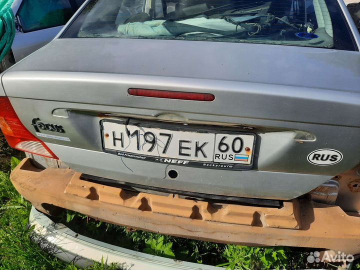 Крышка багажника на forb focus 1 седан