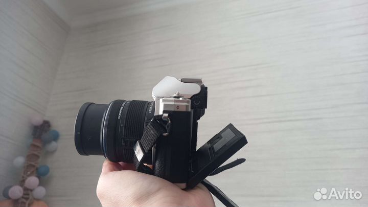 Olympus OM- D E- M10 Mark 3 плюс доп объектив