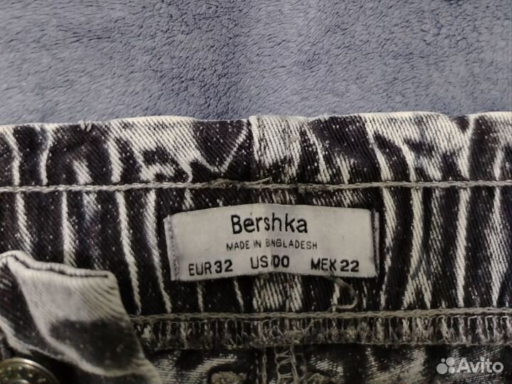 Джинсы bershka