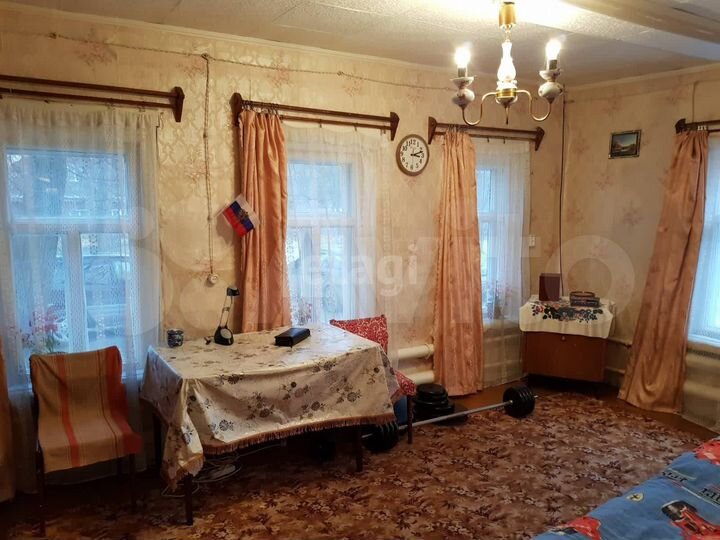 Дом 49 м² на участке 8 сот.