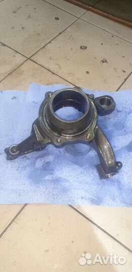 Кулак задний правый renault duster