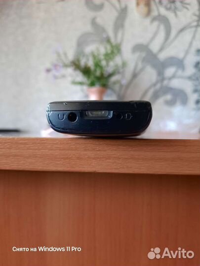 Телефон Nokia x1