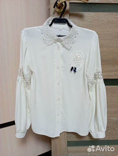 Продам блузку для девочки