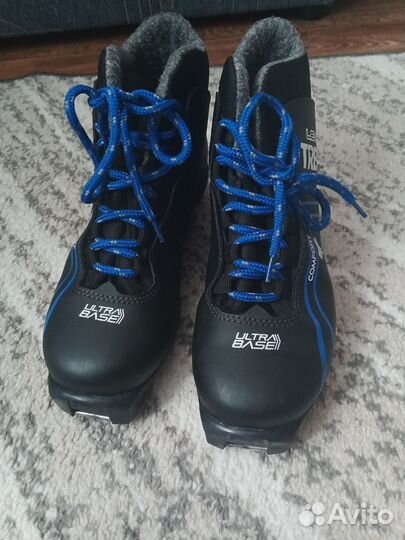 Лыжные ботинки 38р