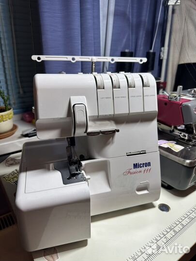 Оверлок бытовой