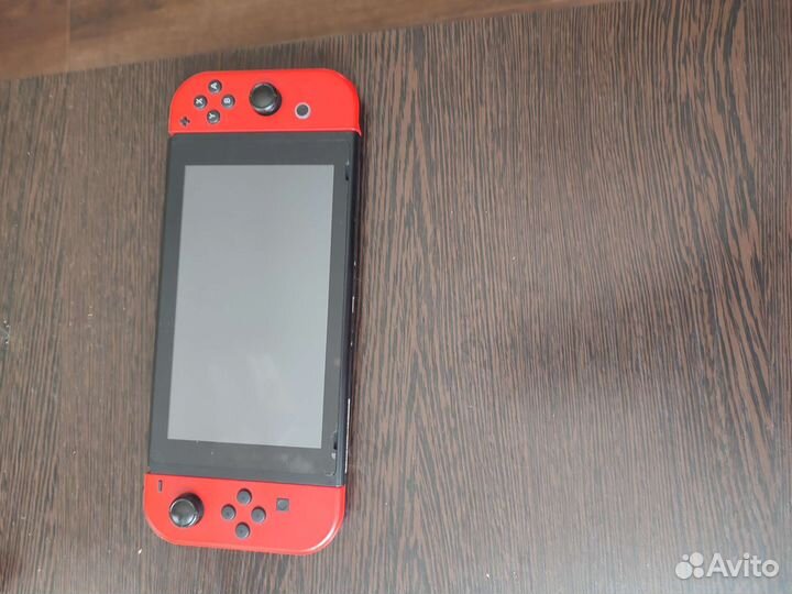 Портативная игровая приставка Nintendo switch