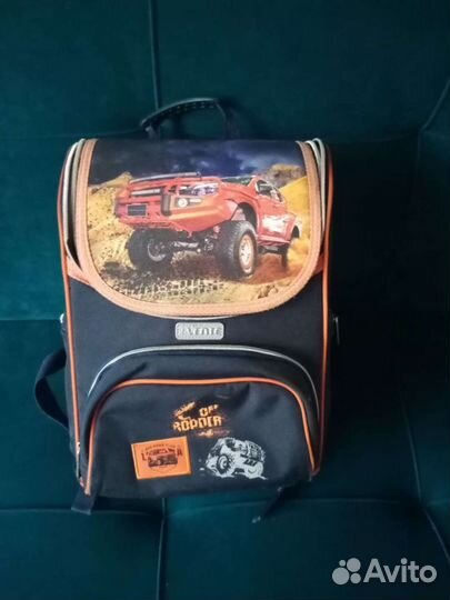 Школьный рюкзак