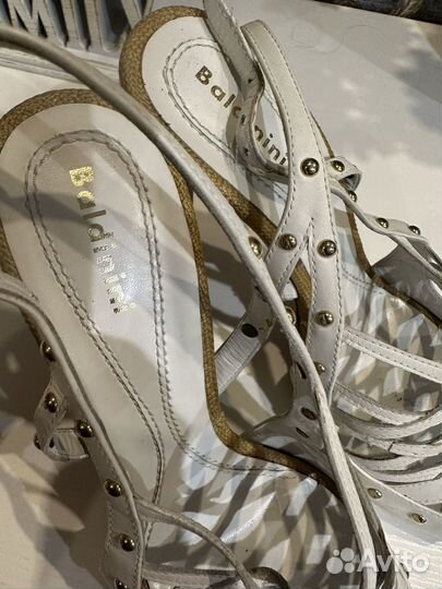 Босоножки 40 размер новые Baldinini