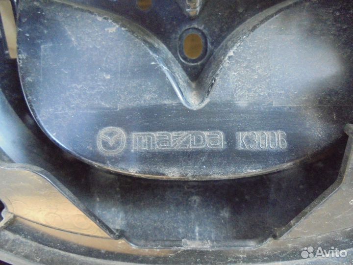 Решетка переднего бампера Mazda CX30