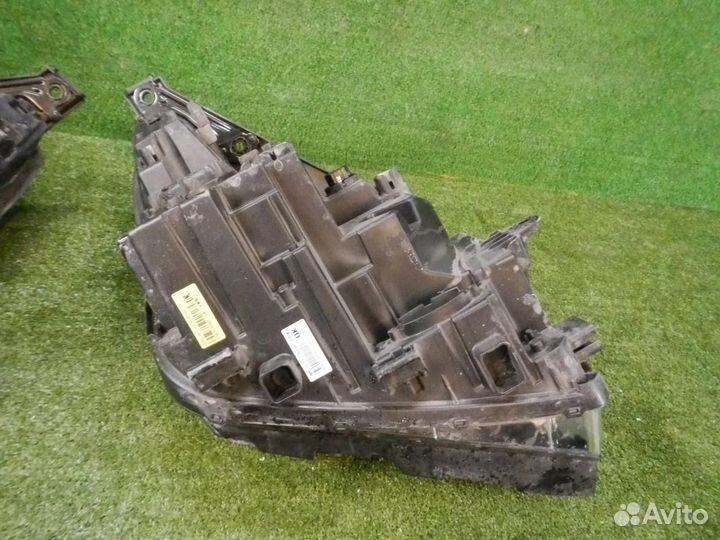 Фара передняя (комплект) Hyundai Santa Fe