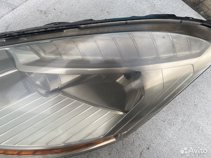 Фара Citroen C4 Picasso левая