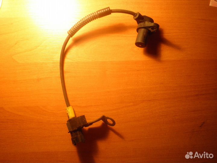 Датчик положения коленвала б/у