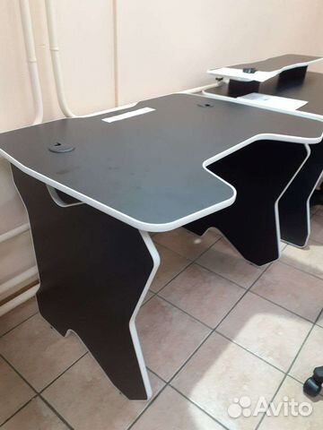 Геймерский игровой стол