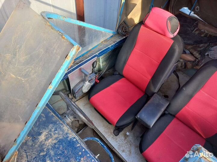 Моторная лодка