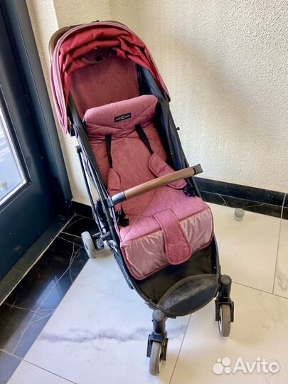 Прогулочная коляска mccan