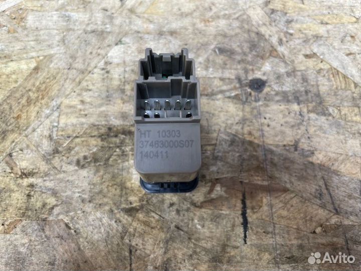 Кнопка стеклоподъемника задняя левая Hawtai