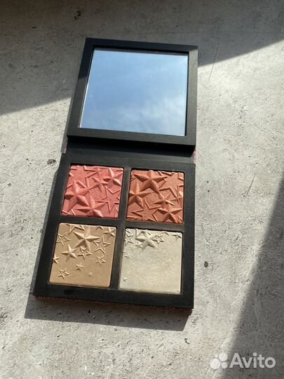 MAC палетка хайлайтеров румян Starring you