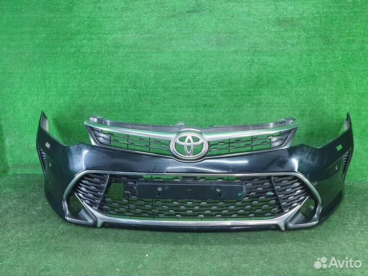 Бампер передний Toyota Camry