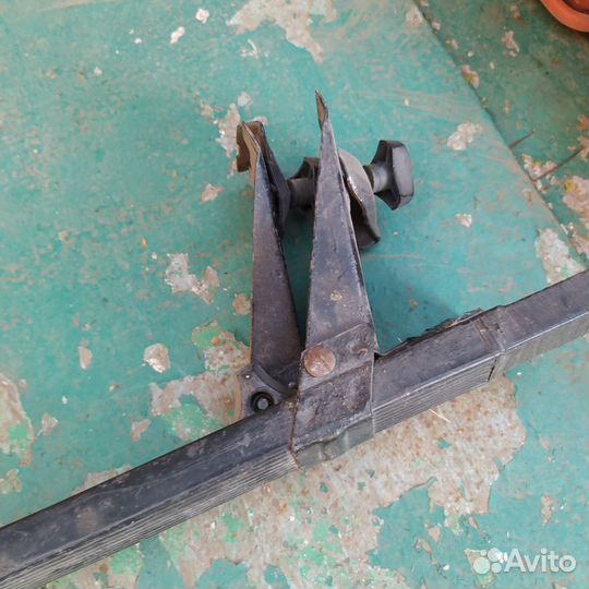 Багажник для машины на желоб