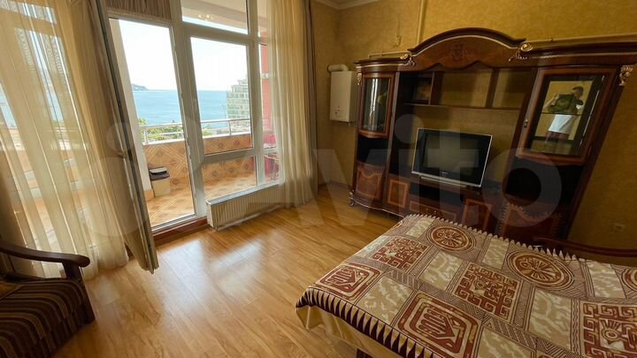 2-к. квартира, 70 м², 7/7 эт.