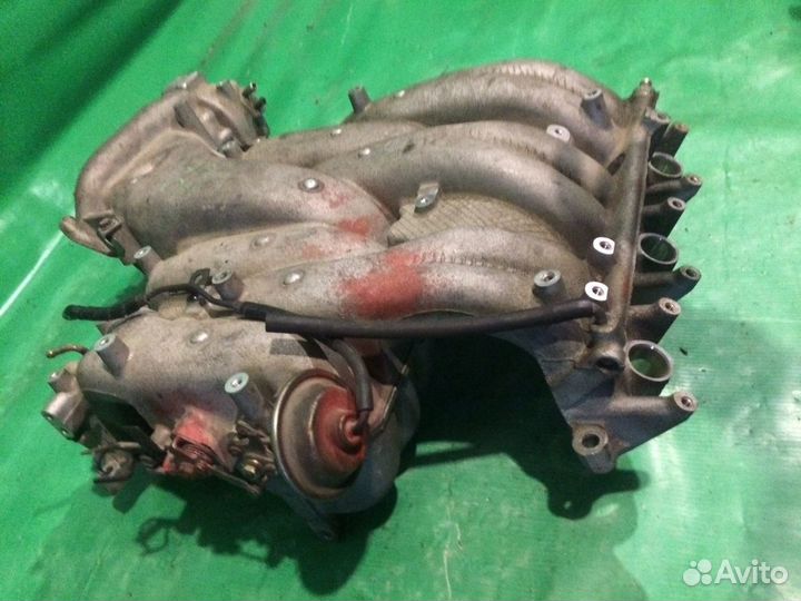Впускной коллектор Mitsubishi Diamante