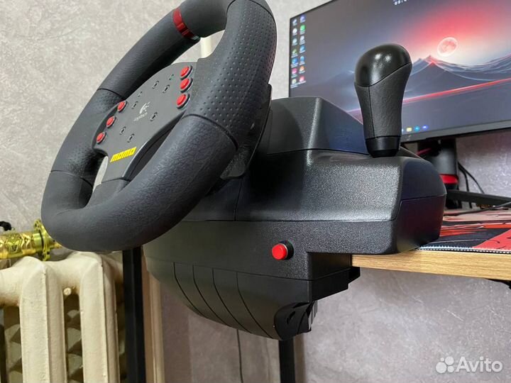Руль Logitech momo racing 900 градусов