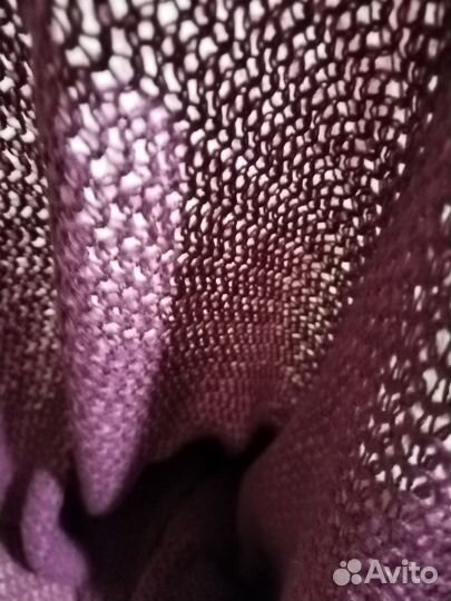 Шарф женский теплый бордового цвета