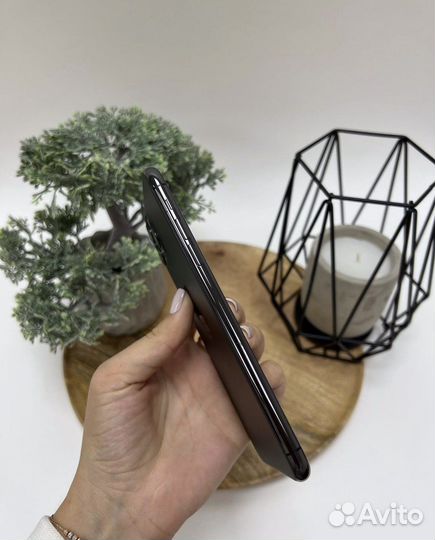 iPhone 11 Pro, 64 ГБ