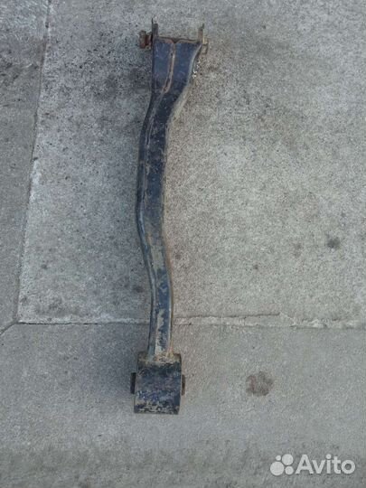 Mitsubishi Pajero 3 задний продольный рычаг левый