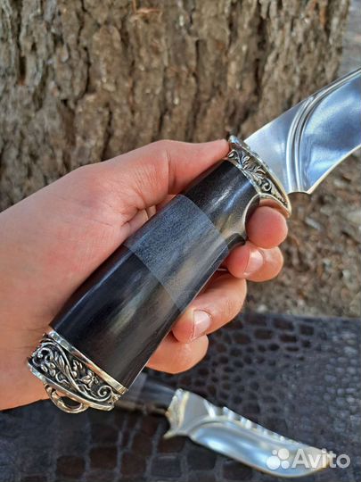 Нож из стали 110х18